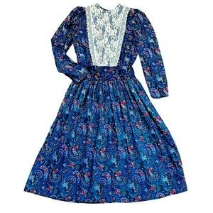 Gunne Sax Dress by Jessica McClintock, Lace Bodice, Blue Paisley, USA Made 70s